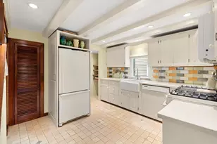 61 Marlboro St, Newburyport, MA 01950 - Photo 16