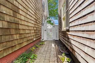 61 Marlboro St, Newburyport, MA 01950 - Photo 8