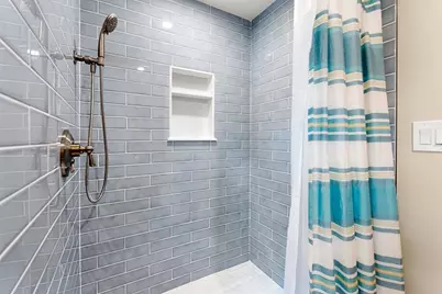 61 Marlboro Street, Newburyport, MA 01950 - Photo 32
