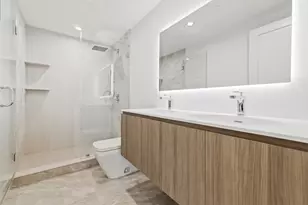 118 B St, Boston, MA 02127 - Photo 8