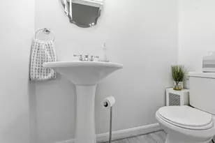38 3rd Ave, Lowell, MA 01854 - Photo 16