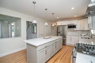 29 Whitebark Wy, Raynham, MA 02767 - Photo 10