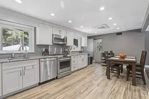 6 Mackin St, Hudson, MA 01749 - Photo 8