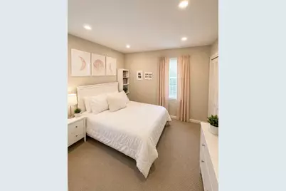 708 Windsor Dr #708, Framingham, MA 01701 - Photo 8
