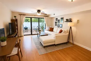 708 Windsor Dr, Framingham, MA 01701 - Photo 4