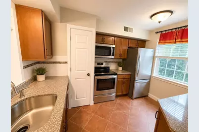 708 Windsor Dr #708, Framingham, MA 01701 - Photo 2