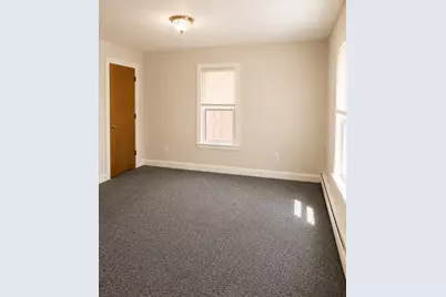 8 Exchange Ct #2, Waltham, MA 02452 - Photo 4