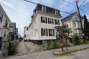 33 S Whipple St, Lowell, MA 01852 - Photo 2