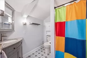 693 E 7th St, Boston, MA 02127 - Photo 10