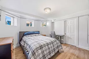 693 E 7th St, Boston, MA 02127 - Photo 8