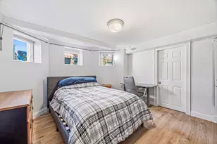 693 E 7th St, Boston, MA 02127 - Photo 8