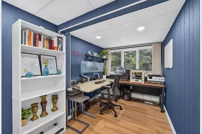 84 Lowell St, Methuen, MA 01844 - Photo 24