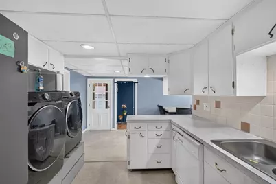 84 Lowell St, Methuen, MA 01844 - Photo 12