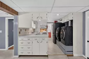 84 Lowell St, Methuen, MA 01844 - Photo 16