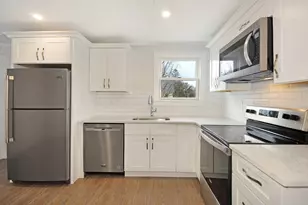238 Commonwealth Ave, Concord, MA 01742 - Photo 4