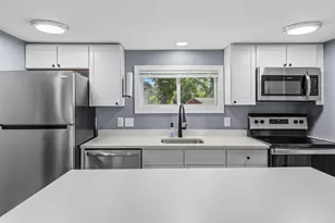 8 Violet St, Lakeville, MA 02743 - Photo 12