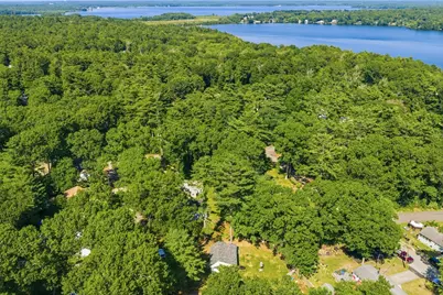 8 Violet St, Lakeville, MA 02743 - Photo 10