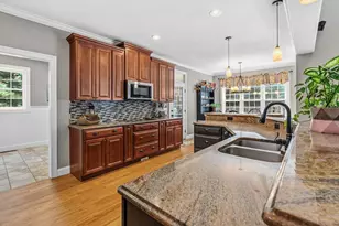 17 Bissonnette Cir, Southampton, MA 01073 - Photo 10