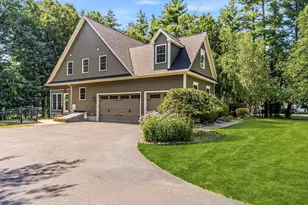 17 Bissonnette Cir, Southampton, MA 01073 - Photo 2