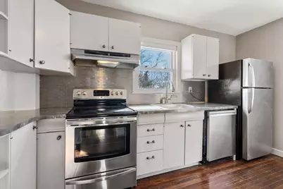 194 Palfrey St, Watertown, MA 02472 - Photo 6