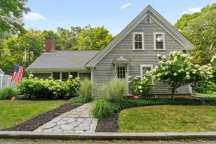 44 Stetson Pl, Duxbury, MA 02332 - Photo 2