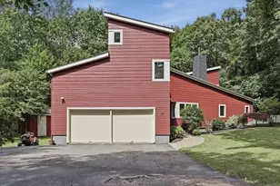 30 St Martin St, Fitchburg, MA 01420 - Photo 2