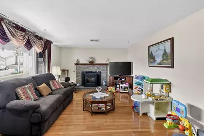 246 Tolpa Cir, Chicopee, MA 01020 - Photo 4