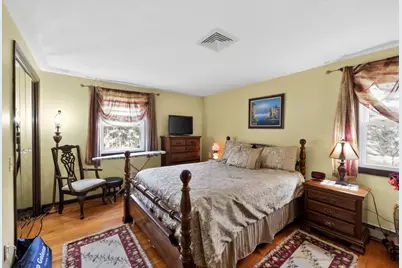246 Tolpa Cir, Chicopee, MA 01020 - Photo 10