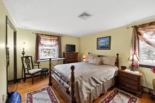 246 Tolpa Cir, Chicopee, MA 01020 - Photo 10