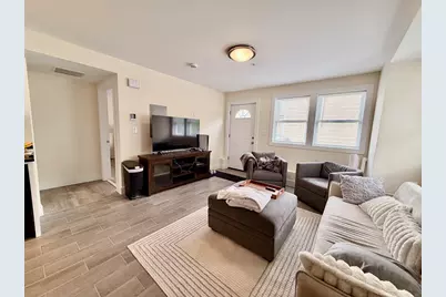 13 Dalby St #C, Newton, MA 02458 - Photo 2