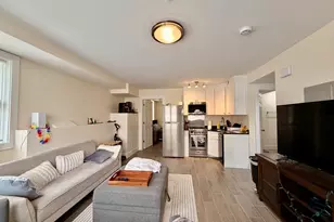 13 Dalby St, Newton, MA 02458 - Photo 4