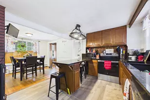 85 Alfred Lord Blvd, Taunton, MA 02780 - Photo 14