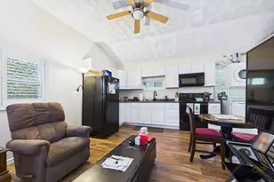 85 Alfred Lord Blvd, Taunton, MA 02780 - Photo 34