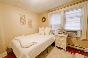 378 E 8th St, Boston, MA 02127 - Photo 10