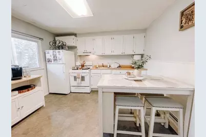 378 East 8th St #1, Boston, MA 02127 - Photo 4