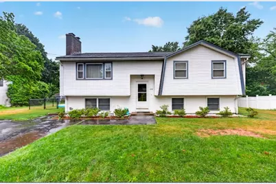 1578 Varnum, Lowell, MA 01854 - Photo 10