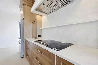 257Rb Market Street #B, Boston, MA 02135 - Photo 8