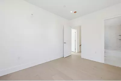257Rb Market Street #B, Boston, MA 02135 - Photo 20