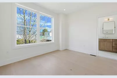 257Rb Market Street #B, Boston, MA 02135 - Photo 24