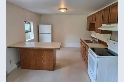 189 West Main St #4, Orange, MA 01364 - Photo 4