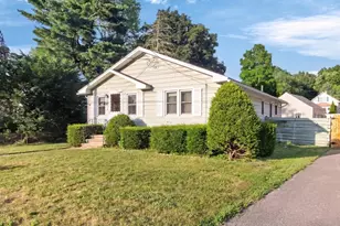 23 Thompson, East Longmeadow, MA 01028 - Photo 2