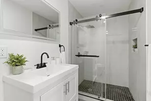 9 Robbins St, Waltham, MA 02453 - Photo 16