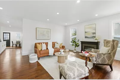 9 Robbins St, Waltham, MA 02453 - Photo 8
