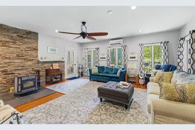 476 Sconticut Neck Rd, Fairhaven, MA 02719 - Photo 2