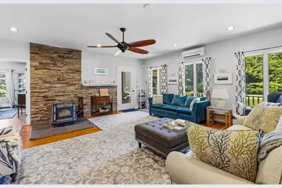 476 Sconticut Neck Rd, Fairhaven, MA 02719 - Photo 6