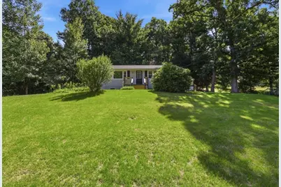 71 Beech St, Palmer, MA 01069 - Photo 2