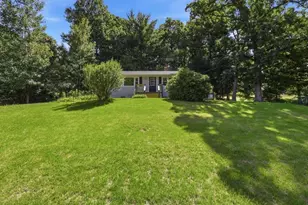 71 Beech St, Palmer, MA 01069 - Photo 2
