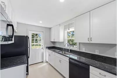71 Beech St, Palmer, MA 01069 - Photo 10