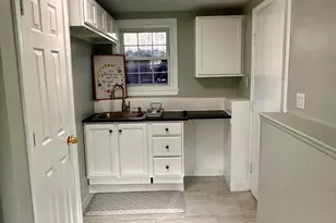 18 Spring Valley Rd, Burlington, MA 01803 - Photo 2