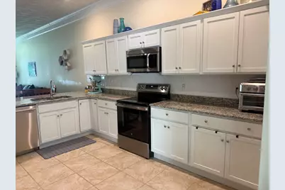 445 Berlin St #7, Clinton, MA 01510 - Photo 4